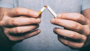 World No Tobacco Day: गले और फेफड़ों के बढ़ रहे कैंसर, जानें तंबाकू निषेध के लिए केंद्र सरकार के प्रयास