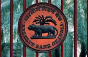 भारतीय अर्थव्यवस्था कई झटकों के बावजूद स्थिर : RBI गवर्नर