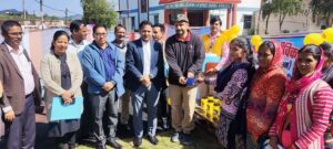 चंपावत जिला मुख्यालय में स्वयं सहायता समूहों के उत्पादों की बिक्री हेतु स्टॉल लगाए गए FB_IMG_1666365883954