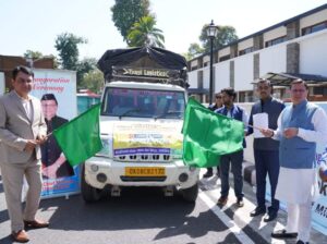 मुख्यमंत्री पुष्कर सिंह धामी ने जोशीमठ के प्रभावित क्षेत्रों के लिए राहत सामग्री के वाहनों का फ्लैग ऑफ किया FB_IMG_1679925772007