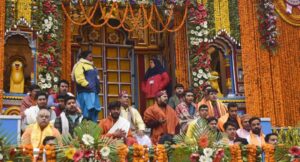 वैदिक मन्त्रोच्चार एवं पूर्ण विधि विधान के साथ श्रद्धालुओं के दर्शनार्थ खोले गए श्री बद्रीनाथ धाम के कपाट