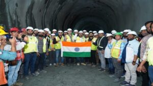 "ऋषिकेश-कर्णप्रयाग रेलवे लाइन" की मुख्य टनल का श्रीनगर में ब्रेक थ्रू