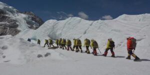 उत्तराखण्ड के तीन एन0सी0सी0 कैडेट्स ने माउंट एवरेस्ट की चोटी पर किया आरोहण
