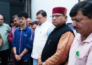 मुख्यमंत्री पुष्कर सिंह धामी ने वरिष्ठ पत्रकार विकास धूलिया के निधन पर जताया शोक, परिजनों से की भेंट