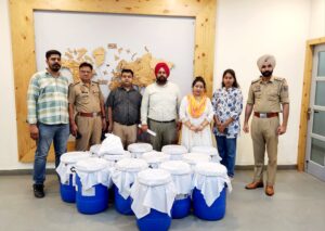 थोक औषधि विक्रेताओं का सघन निरीक्षण, मनः प्रभावी औषधियाँ जब्त कर फर्म को किया सील