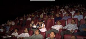 देहरादून के तीन सिनेमाघरों में पदर्शित हुई फिल्म “चलो जीते हैं”