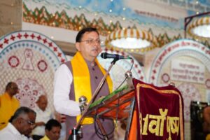 सीएम धामी ने लिया जैन धर्मगुरुओं का आशीर्वाद, जैन समाज सम्मेलन में हुए शामिल