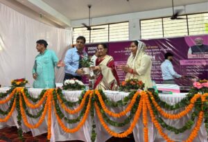 स्वस्थ नारी, सशक्त परिवार : सीजीएचएस देहरादून ने आयोजित किया स्वास्थ्य शिविर cf13d0c7-64d7-451a-880c-c4a5f3f8004f