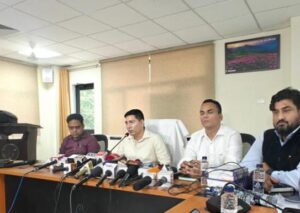 संदिग्ध कफ सिरप पर उत्तराखंड सरकार का बड़ा एक्शन, बच्चों की सुरक्षा को लेकर सख्ती