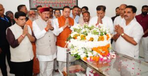 पूर्व मुख्यमंत्री मेजर जनरल भुवन चंद्र खंडूरी को मुख्यमंत्री धामी ने दी श्रद्धांजलि 0a8be232-4f05-4b78-830b-f1d23cb2354a