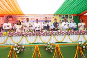मुख्यमंत्री धामी ने सचिवालय संघ की नवनिर्वाचित कार्यकारिणी को दिलाई शपथ 02b8027c-5882-4b79-b329-64529a5b0ca9