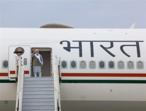 पीएम मोदी फ्रांस और स्लोवाकिया की यात्रा पर रवाना, रक्षा सहयोग और जी-7 सम्मेलन पर रहेगी नजर T20260613210723