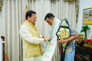 एमएफएन लाइटवेट विश्व चैम्पियन दिगंबर सिंह रावत ने मुख्यमंत्री धामी से की शिष्टाचार भेंट WhatsApp Image 2026-06-04 at 9.32.24 PM