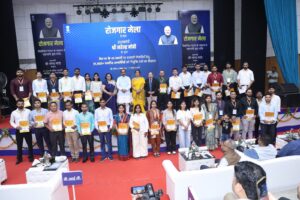 देहरादून रोजगार मेले में 249 युवाओं को मिले नियुक्ति पत्र, 12.75 लाख का आंकड़ा पार bfeed4a3-42b5-44cb-bc81-d260867f9ea8